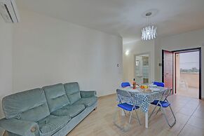 Le Bianche Apartment 4 close to the beach