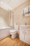 1BR with Balcony in the Heart of Holborn
