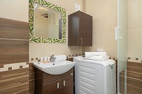 Apartment Near Wawel by Renters