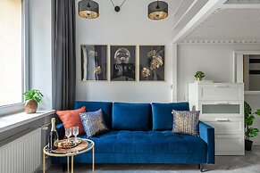 Sienna Modern Apartment by Renters