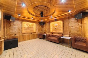 Quy Tai Premium Hotel