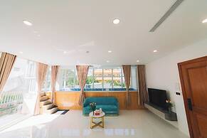 Quy Tai Premium Hotel