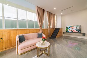 Quy Tai Premium Hotel