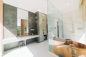 Quy Tai Premium Hotel