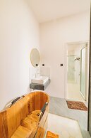 Quy Tai Premium Hotel