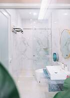 Quy Tai Premium Hotel