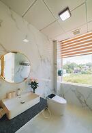 Quy Tai Premium Hotel