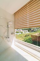 Quy Tai Premium Hotel