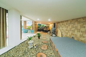 Quy Tai Premium Hotel