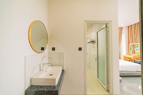 Quy Tai Premium Hotel