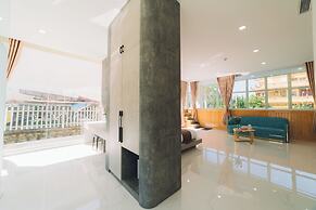 Quy Tai Premium Hotel