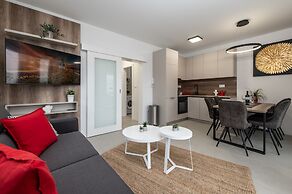 Apartments Mare B with pool