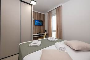 Apartments Mare B with pool