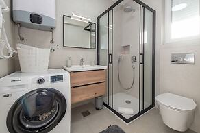 Apartments Mare B with pool