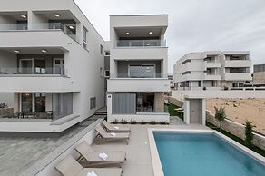 Apartments Mare B with pool