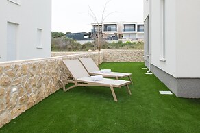 Apartments Mare B with pool