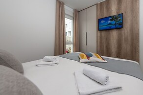 Apartments Mare B with pool