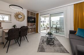 Apartments Mare B with pool