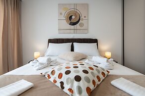 Apartments Mare B with pool