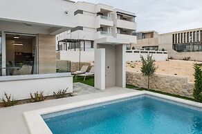 Apartments Mare B with pool