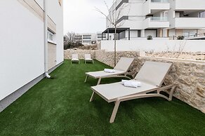 Apartments Mare B with pool