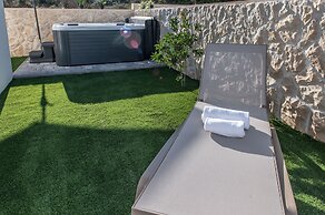 Apartments Mare B with pool