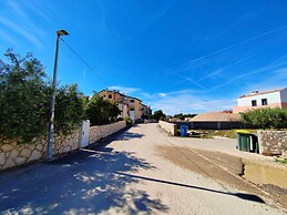 Close to Center Apartment Poly 2 D