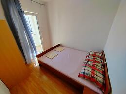 Close to Center Apartment Poly 2 D