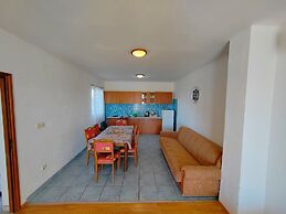 Close to Center Apartment Poly 2 D