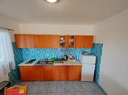 Close to Center Apartment Poly 2 D