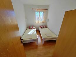 Close to Center Apartment Poly 2 D