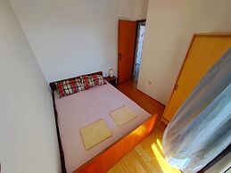 Close to Center Apartment Poly 2 D