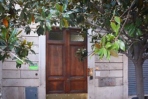 BQ HOUSE COLOSSEUM Luxury Rooms