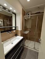 BQ HOUSE COLOSSEUM Luxury Rooms