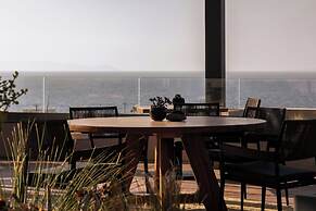 Domes Novos Santorini, Autograph Collection