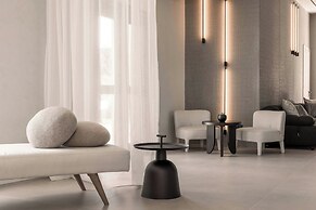 Domes Novos Santorini, Autograph Collection