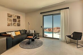 Domes Novos Santorini, Autograph Collection