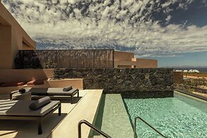 Domes Novos Santorini, Autograph Collection