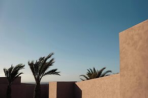 Domes Novos Santorini, Autograph Collection