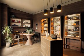 Domes Novos Santorini, Autograph Collection