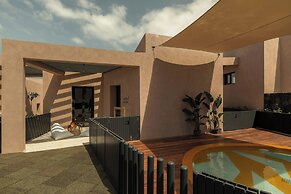 Domes Novos Santorini, Autograph Collection