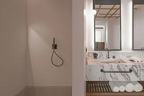 Domes Novos Santorini, Autograph Collection