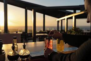 Domes Novos Santorini, Autograph Collection