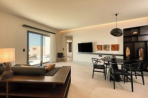 Domes Novos Santorini, Autograph Collection