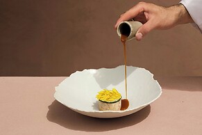 Domes Novos Santorini, Autograph Collection