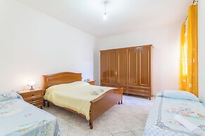 Villetta Del Capitano near the sea