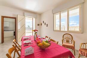 Villetta Del Capitano near the sea