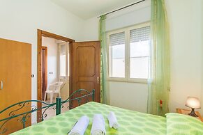 Villetta Del Capitano near the sea