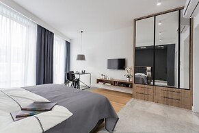 Moderna Profit- Baltiq Plaza