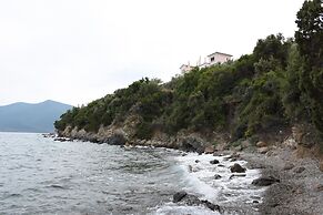 Goddesses Villa 1 in Nies